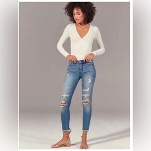 Abercrombie & Fitch Blue Ankle Cropped Jeans size 0
